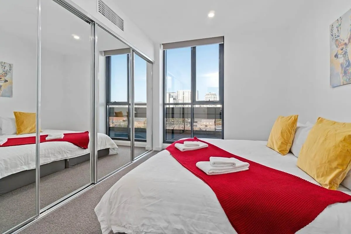Pearl On Grote Pool&Gym Central Mkt Parking Adelajda 0*,  Australia